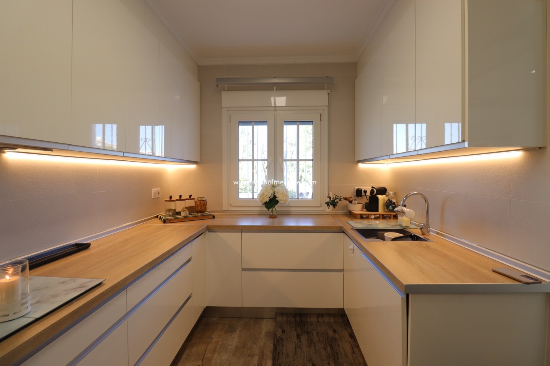 Reventa - Villa -
Orihuela Costa