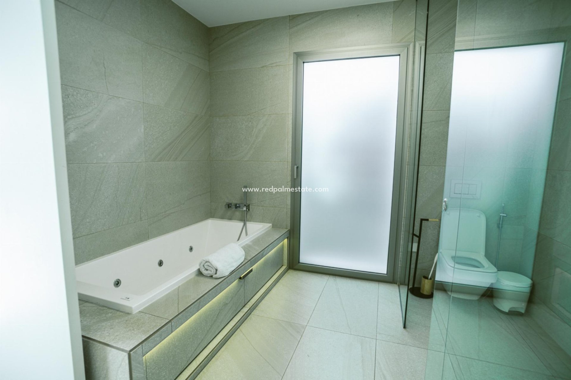 Reventa - Villa -
Orihuela Costa