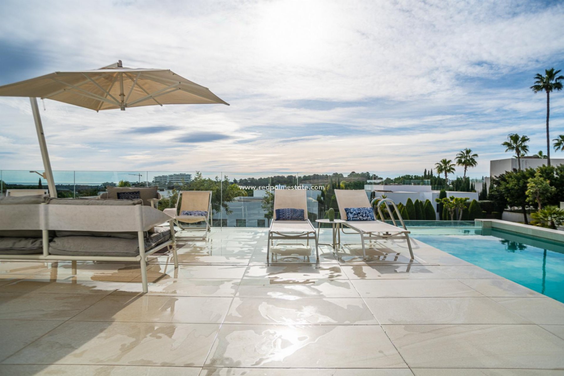 Reventa - Villa -
Orihuela Costa