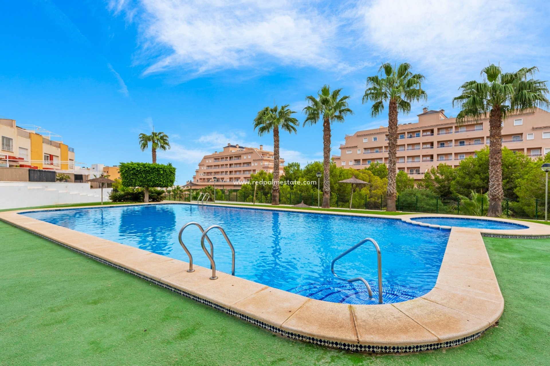 Reventa - Villa -
Orihuela Costa