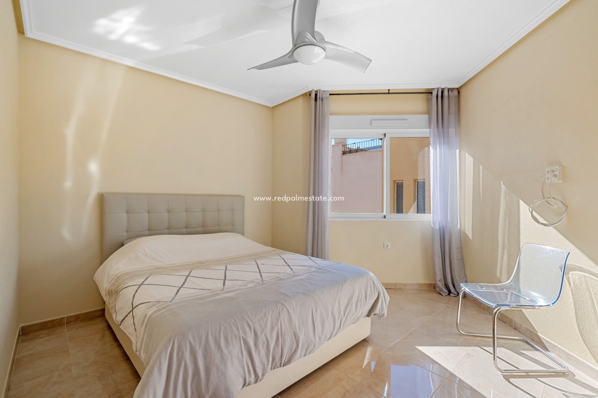 Reventa - Villa -
Orihuela Costa