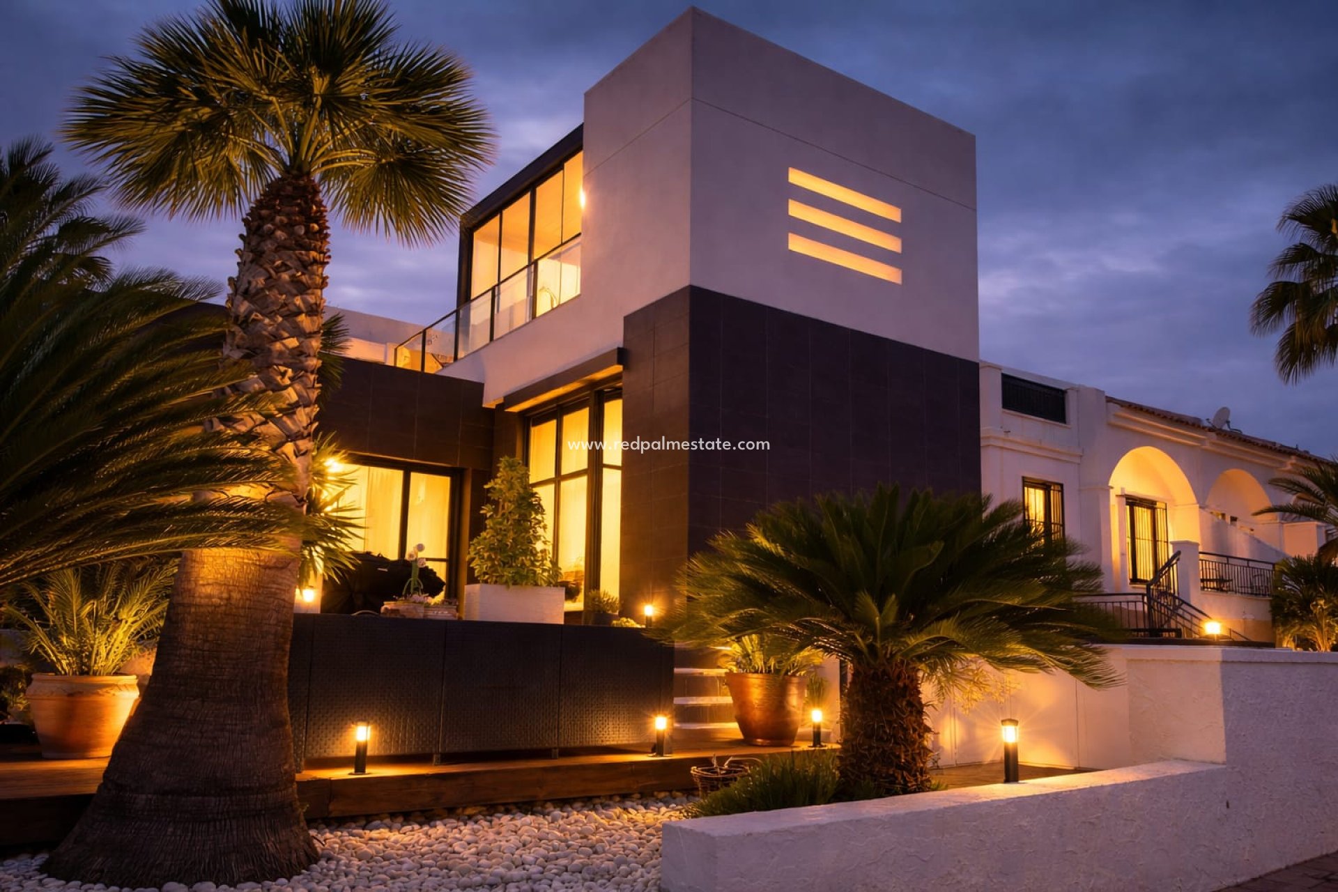 Reventa - Villa -
Orihuela Costa