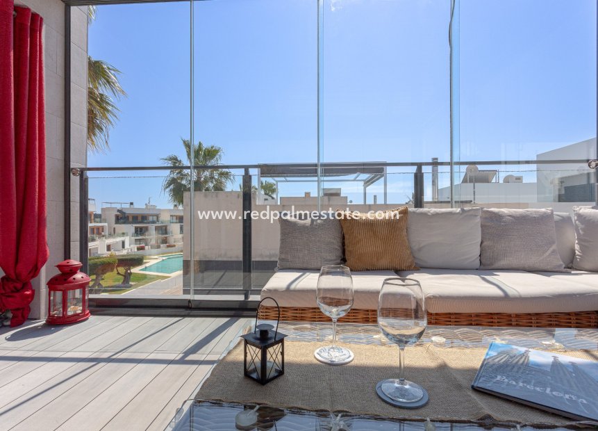 Reventa - Villa -
Orihuela Costa