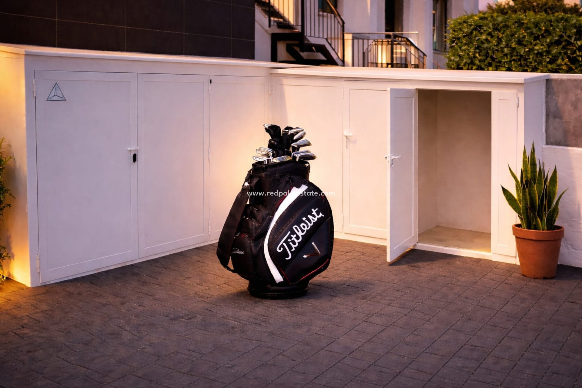 Reventa - Villa -
Orihuela Costa