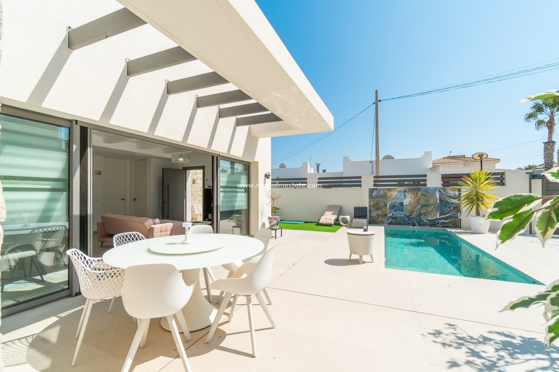 Reventa - Villa -
Orihuela Costa