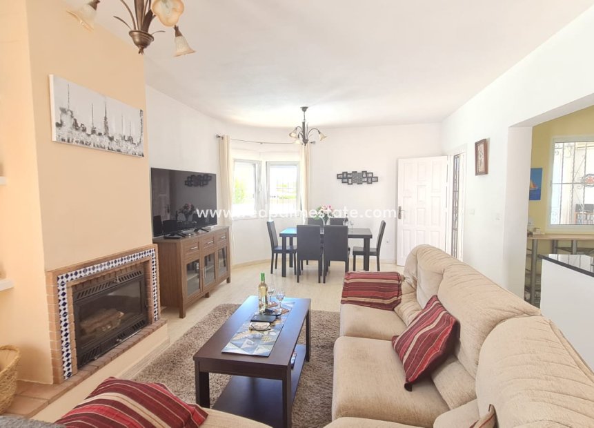 Reventa - Villa -
Orihuela Costa
