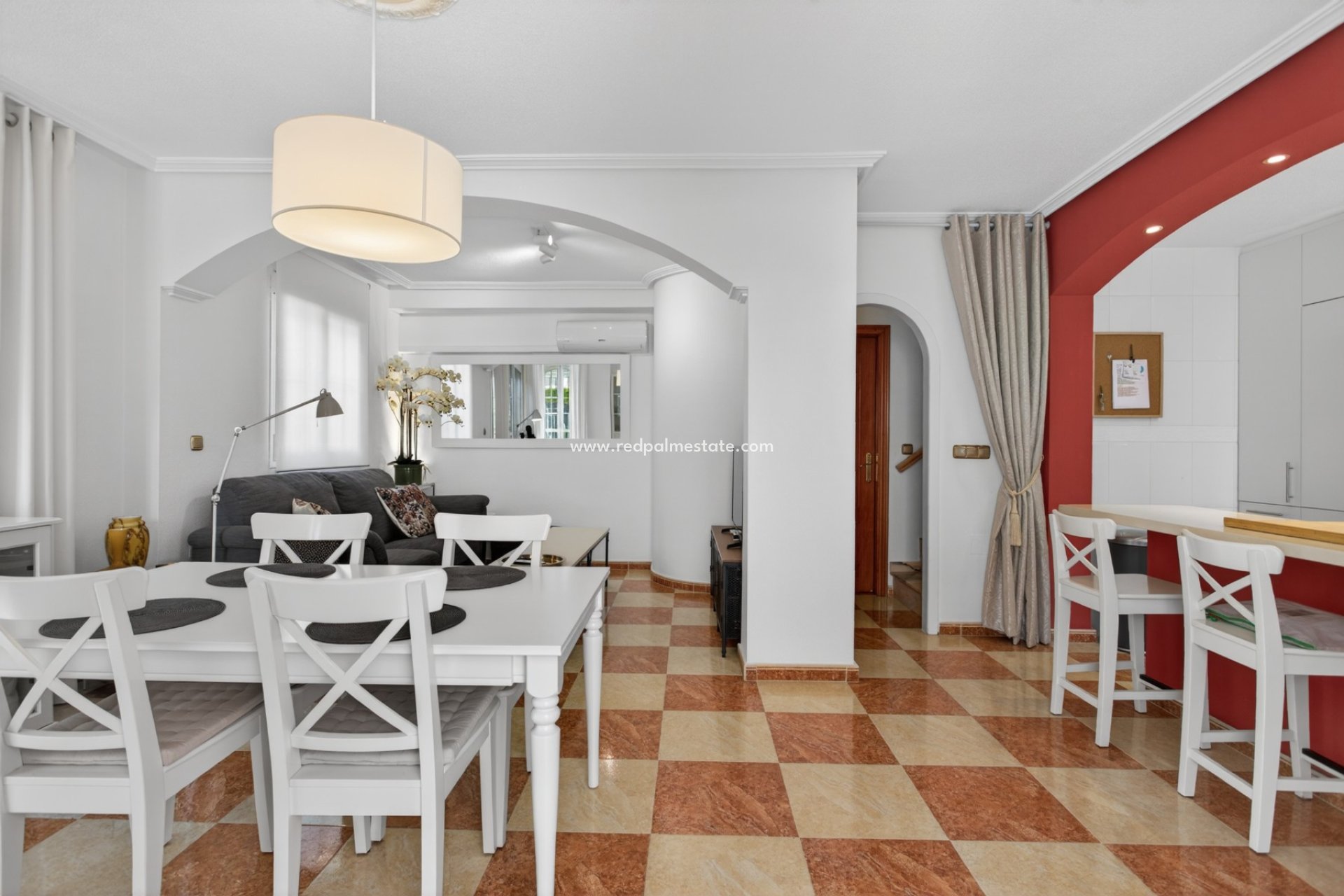 Reventa - Villa -
Orihuela Costa