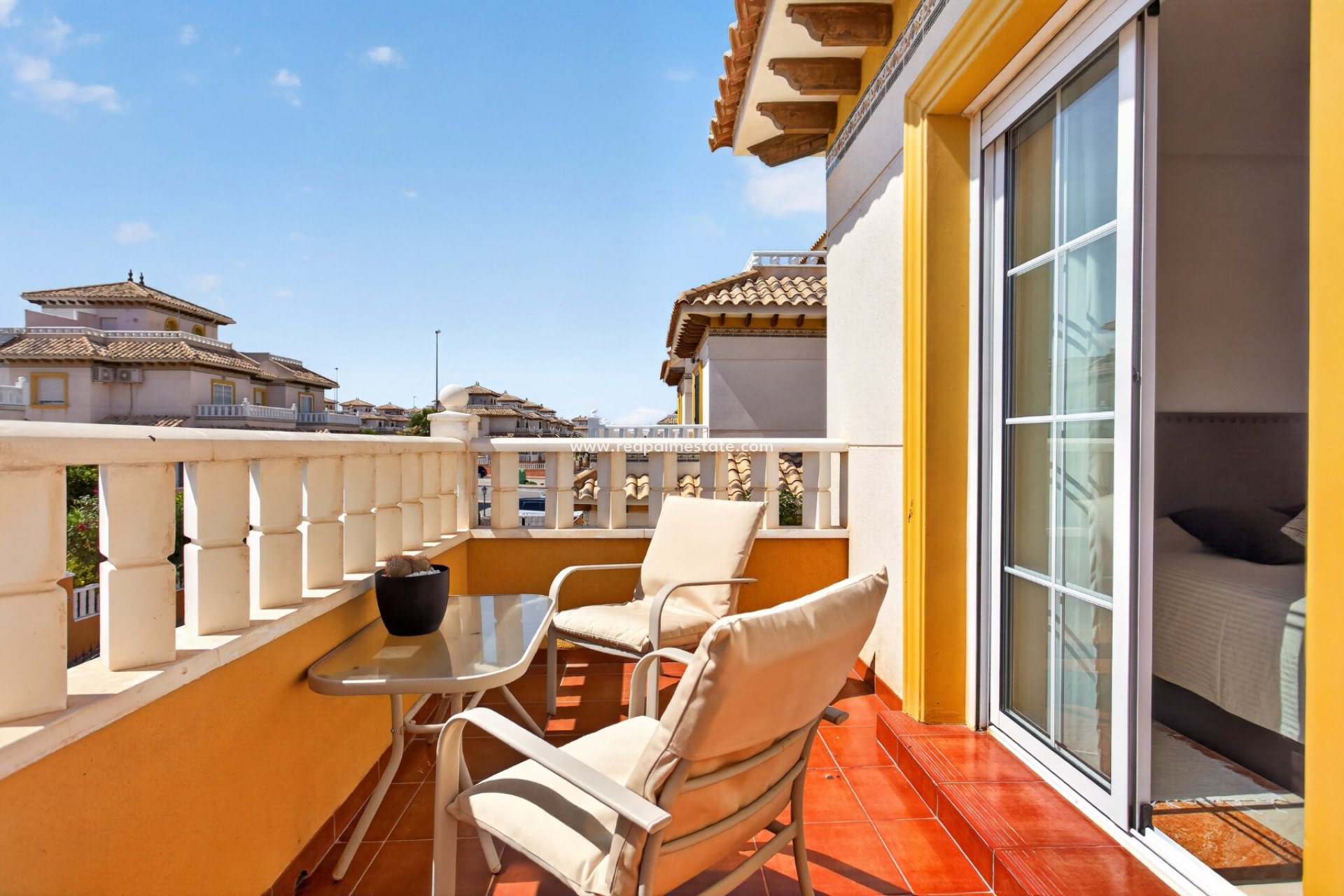 Reventa - Villa -
Orihuela Costa