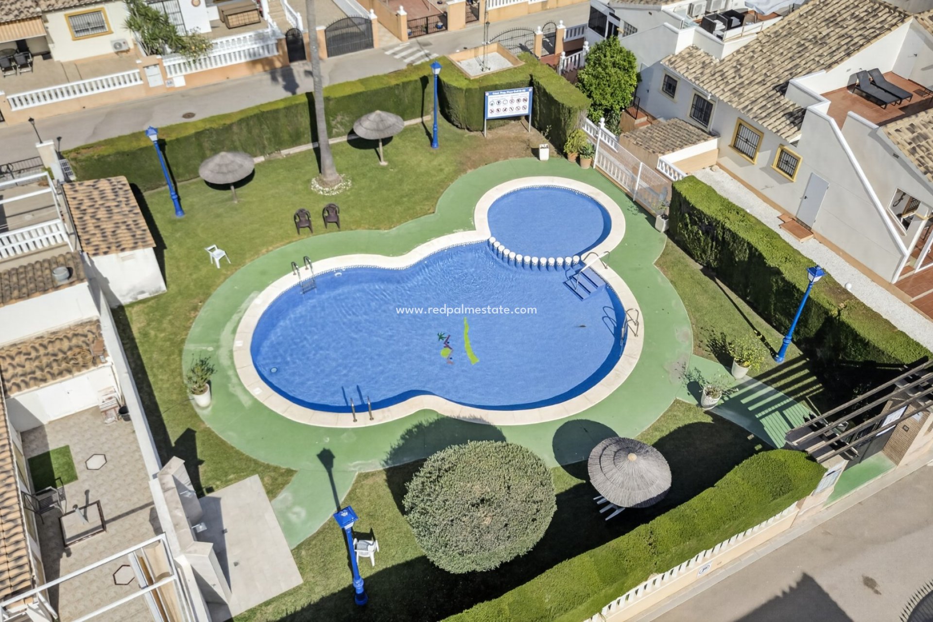 Reventa - Villa -
Orihuela Costa