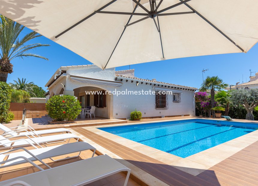 Reventa - Villa -
Orihuela Costa