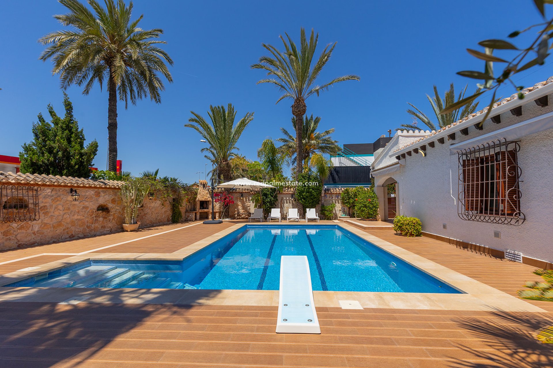 Reventa - Villa -
Orihuela Costa