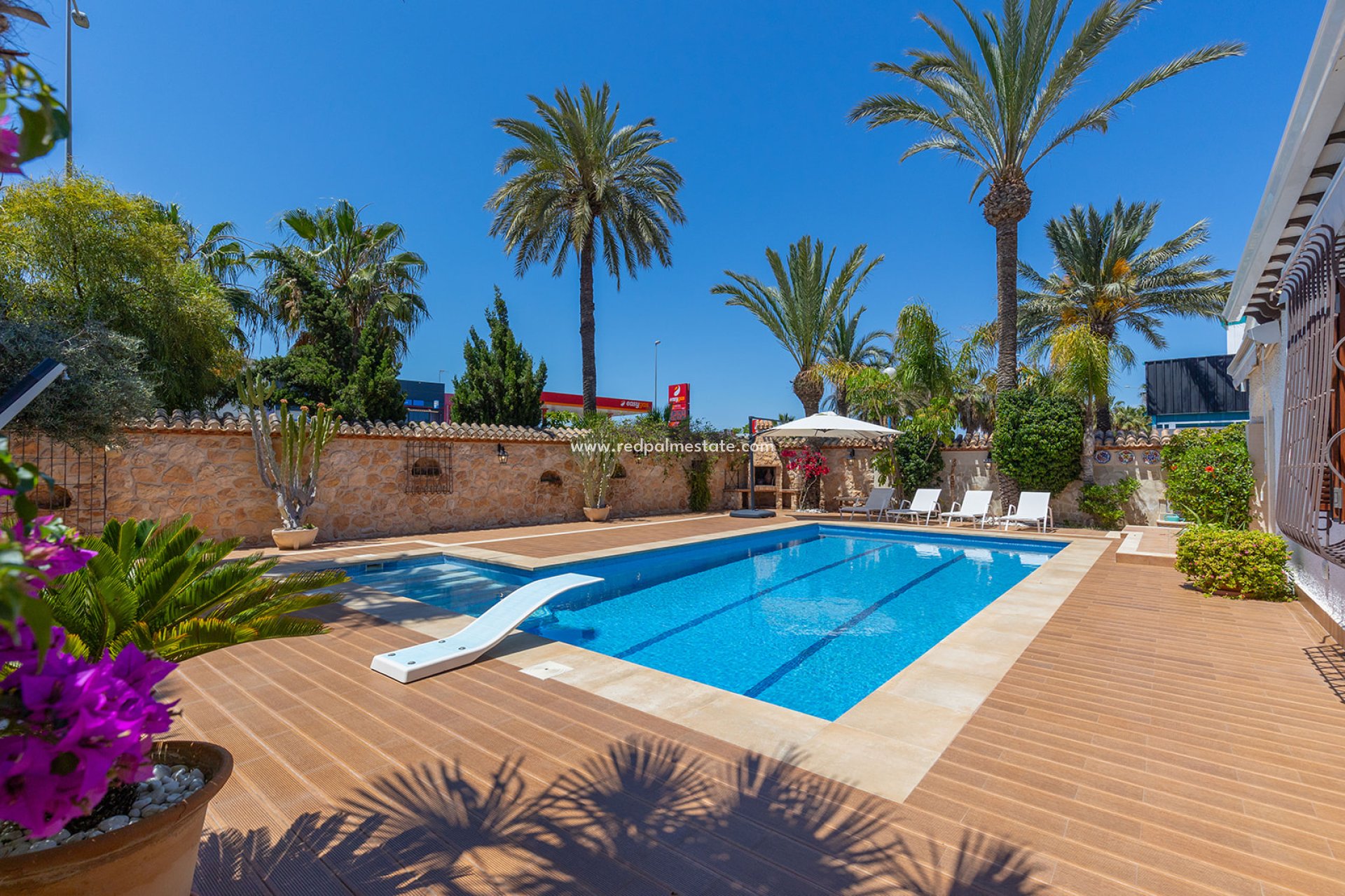 Reventa - Villa -
Orihuela Costa