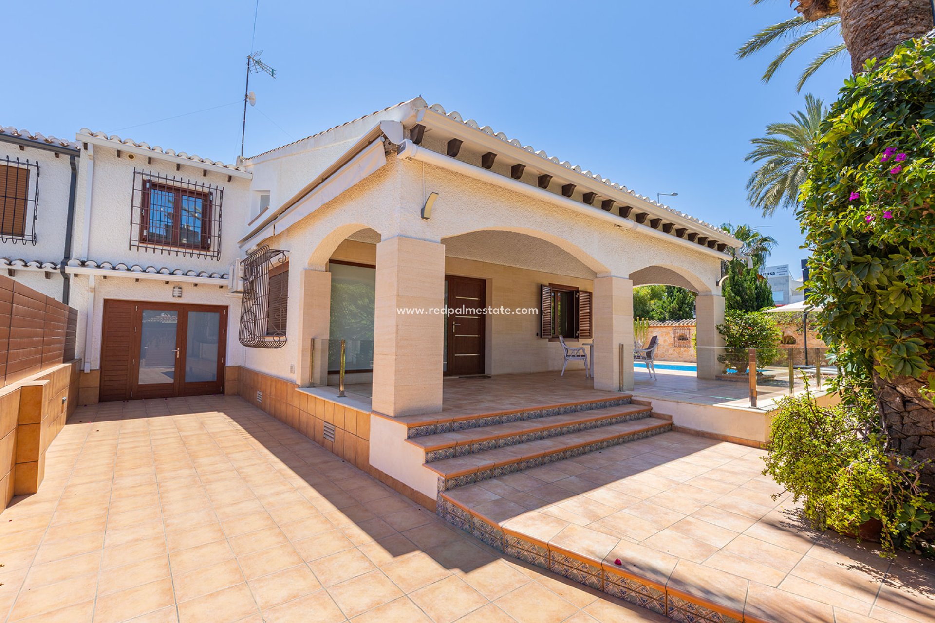 Reventa - Villa -
Orihuela Costa