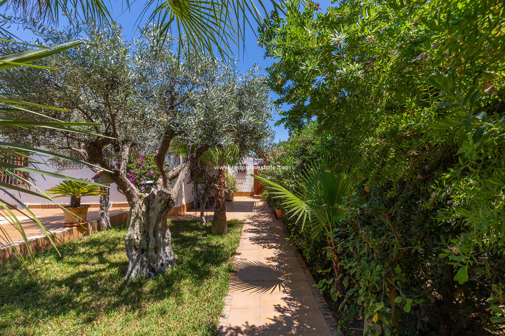 Reventa - Villa -
Orihuela Costa