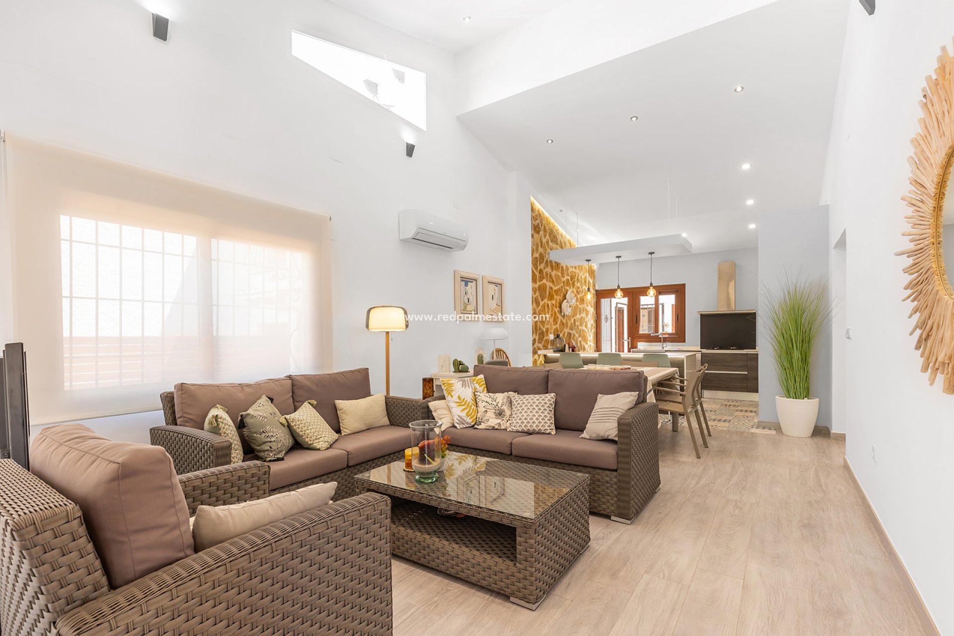 Reventa - Villa -
Orihuela Costa