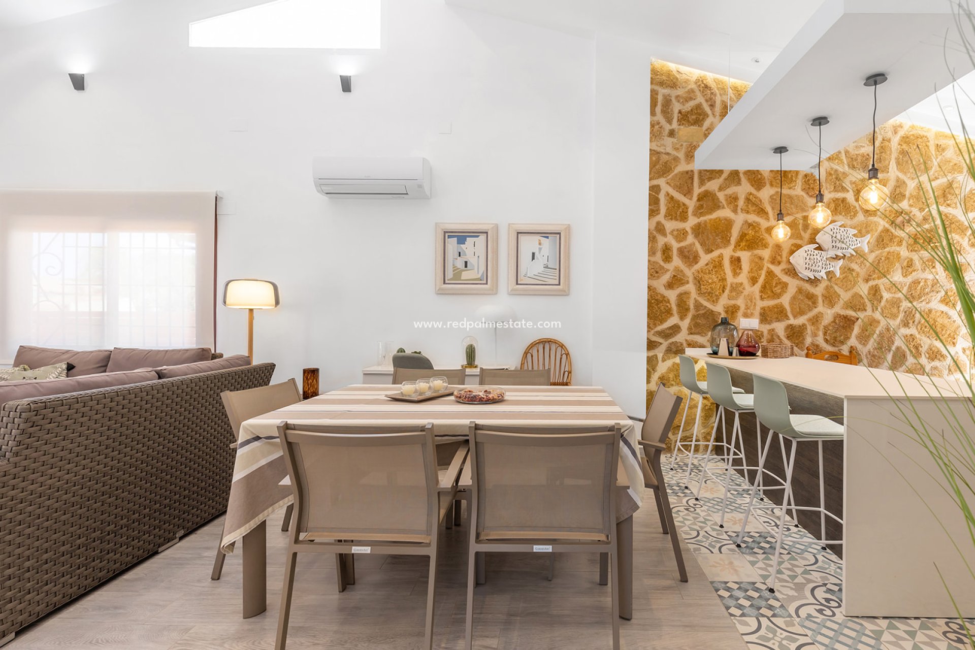 Reventa - Villa -
Orihuela Costa