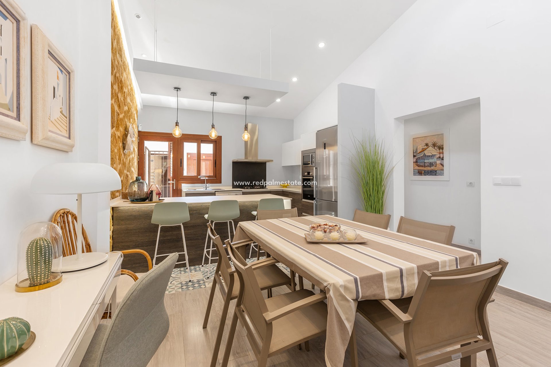 Reventa - Villa -
Orihuela Costa