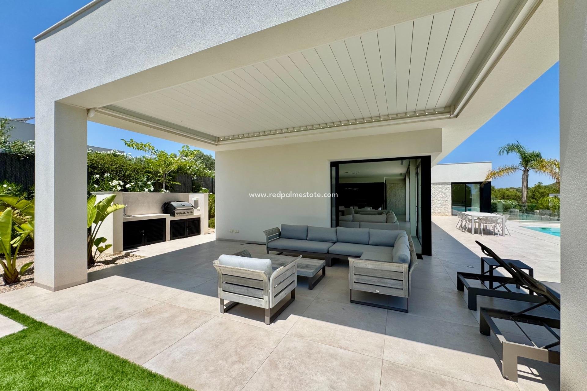Reventa - Villa -
Orihuela - Las Colinas Golf