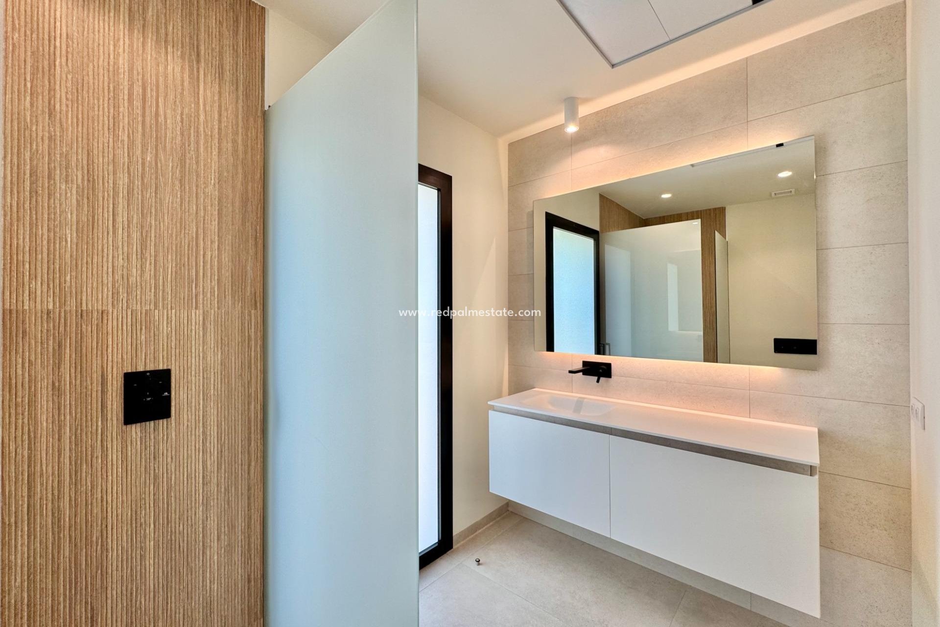 Reventa - Villa -
Orihuela - Las Colinas Golf