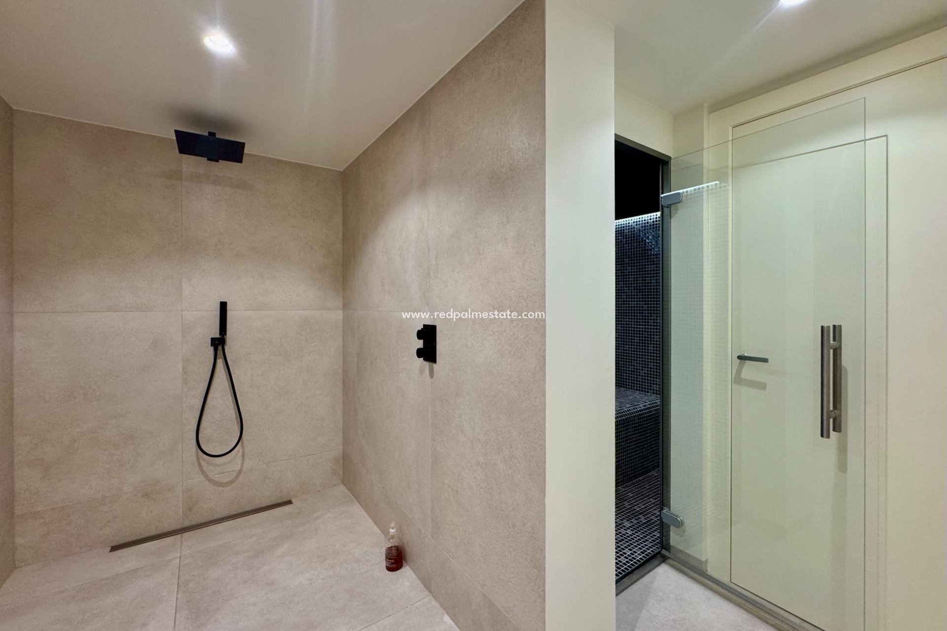 Reventa - Villa -
Orihuela - Las Colinas Golf