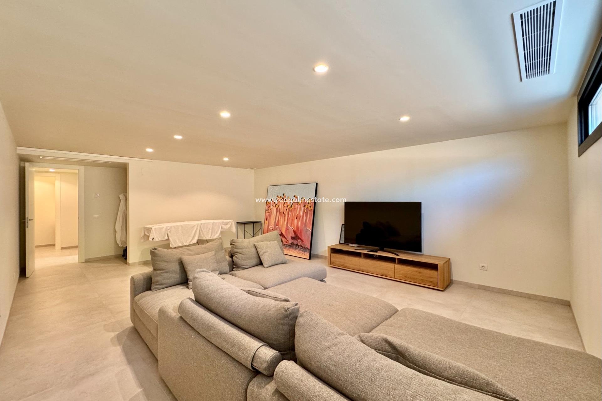 Reventa - Villa -
Orihuela - Las Colinas Golf