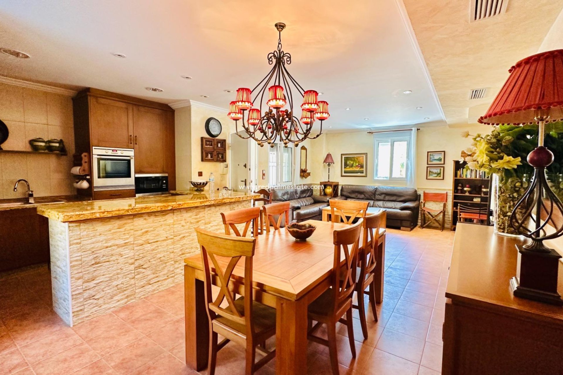 Reventa - Villa -
Orihuela - Urb. Montepinar