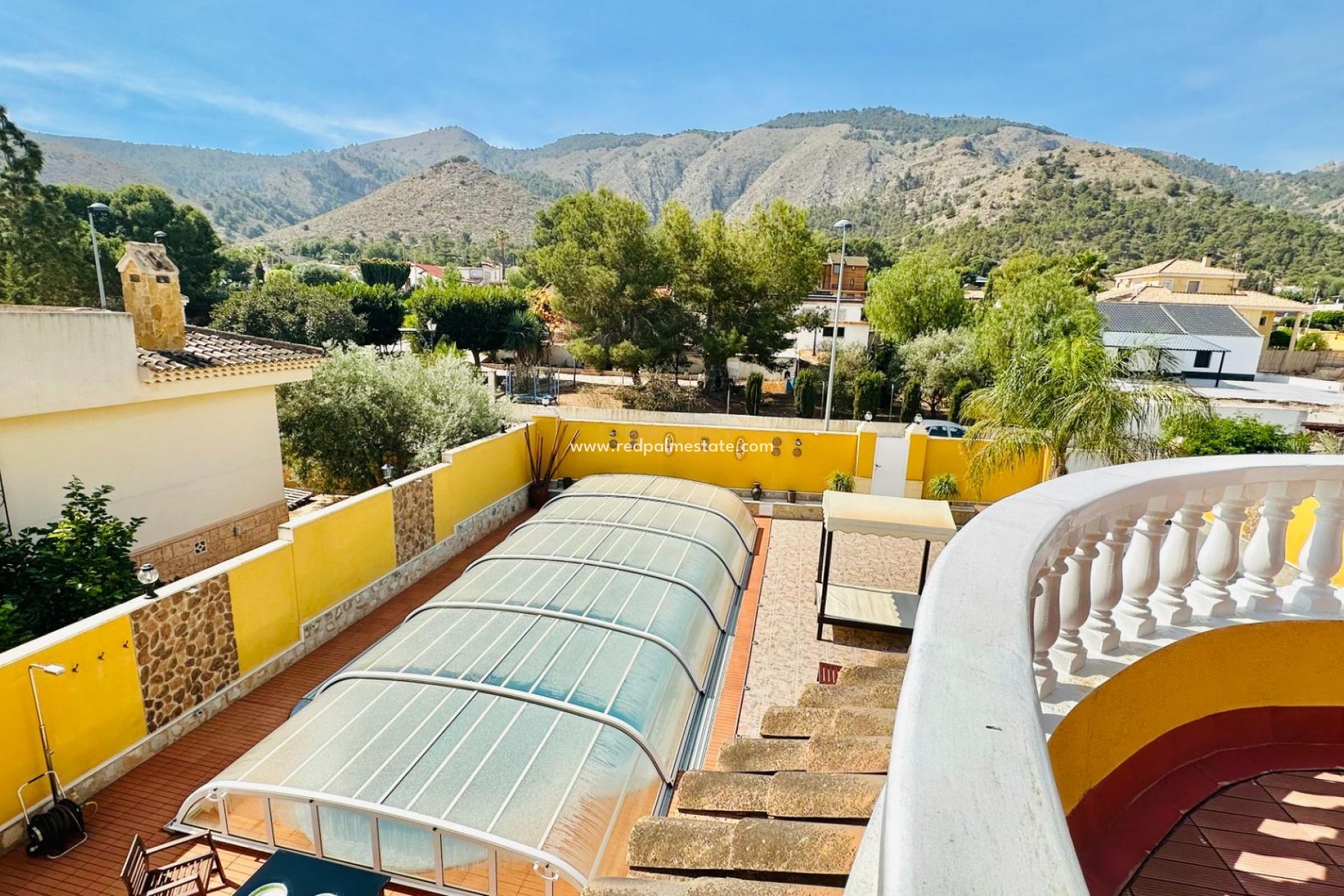 Reventa - Villa -
Orihuela - Urb. Montepinar