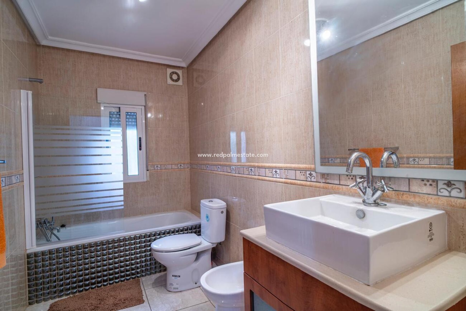 Reventa - Villa -
Orihuela