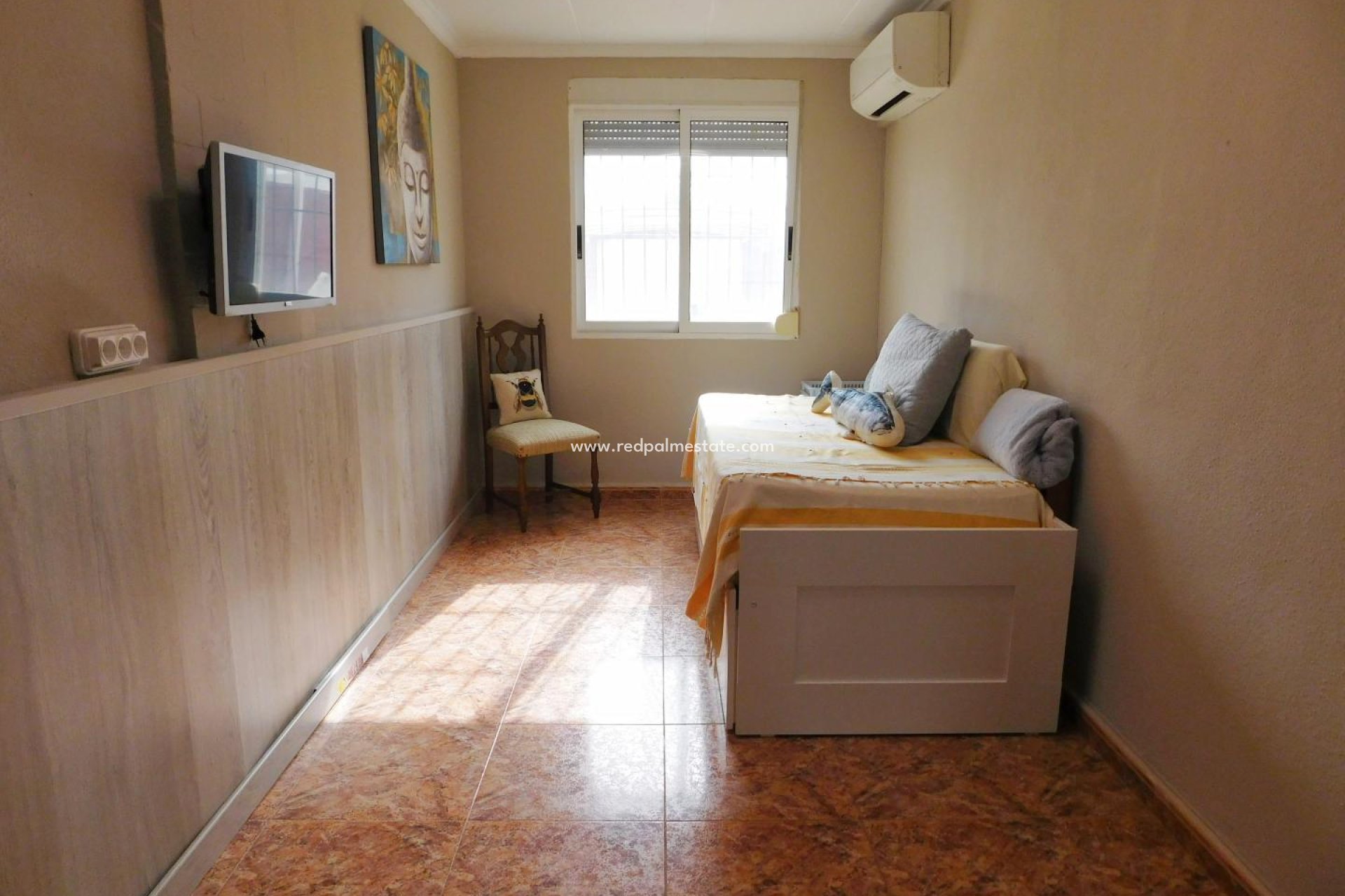 Reventa - Villa-pareada -
Torrevieja