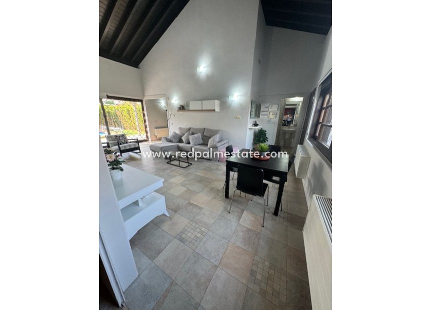 Reventa - Villa -
Peraleja Golf - Inland