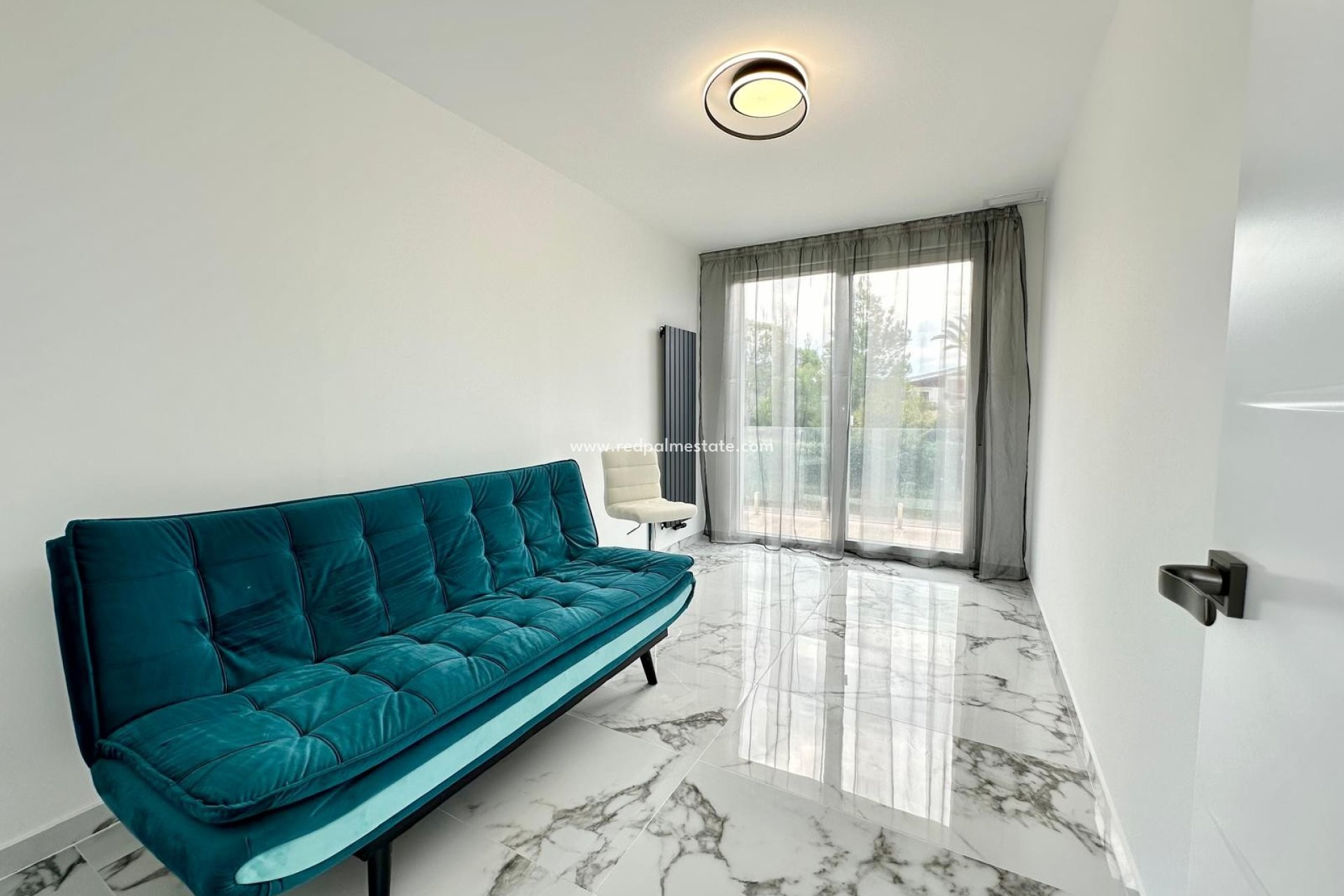 Reventa - Villa -
Petrer - Inland