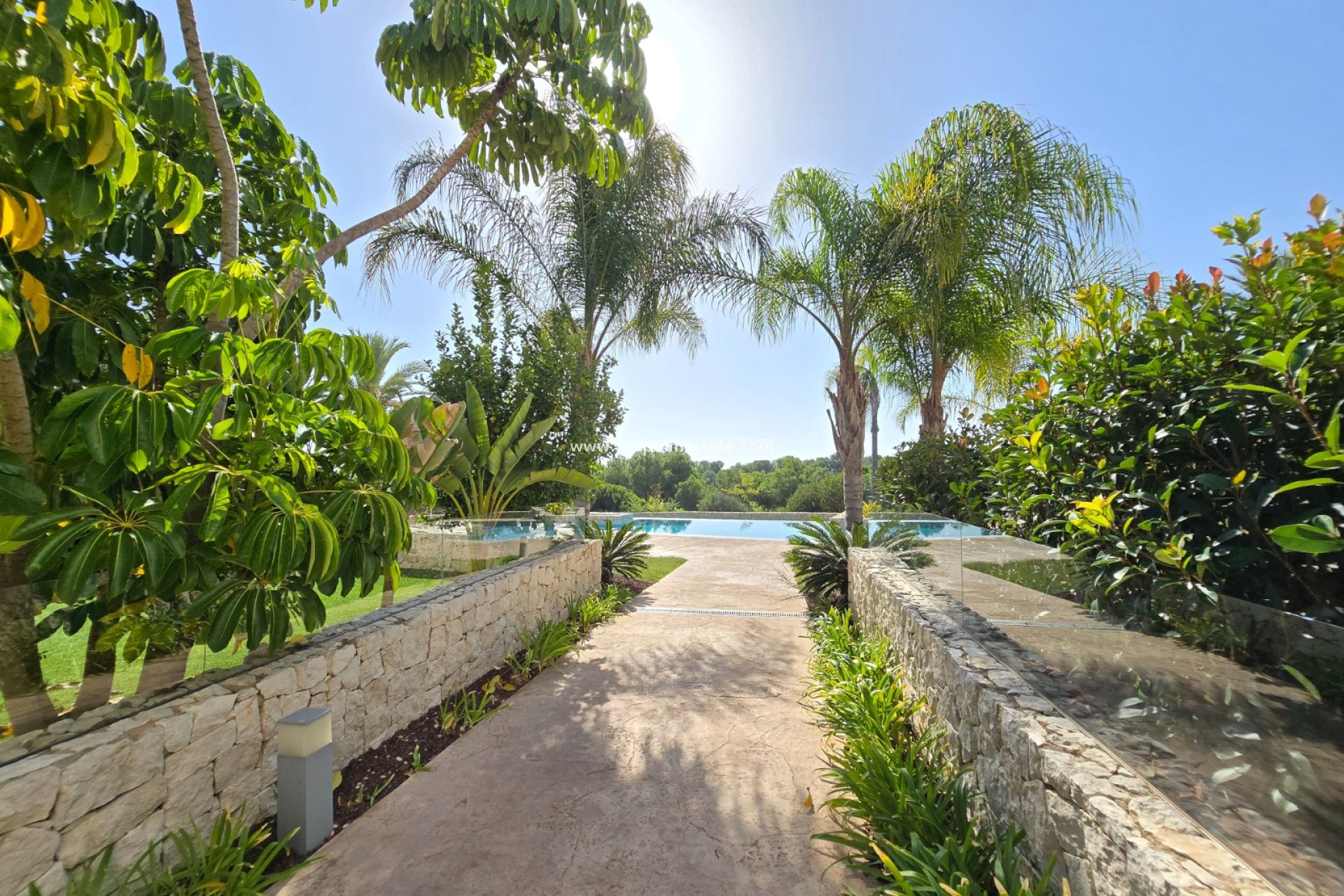 Reventa - Villa -
Pilar de la Horadada - Costa Blanca