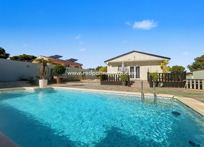 Reventa - Villa -
Pilar de la Horadada - Pinar de Campoverde
