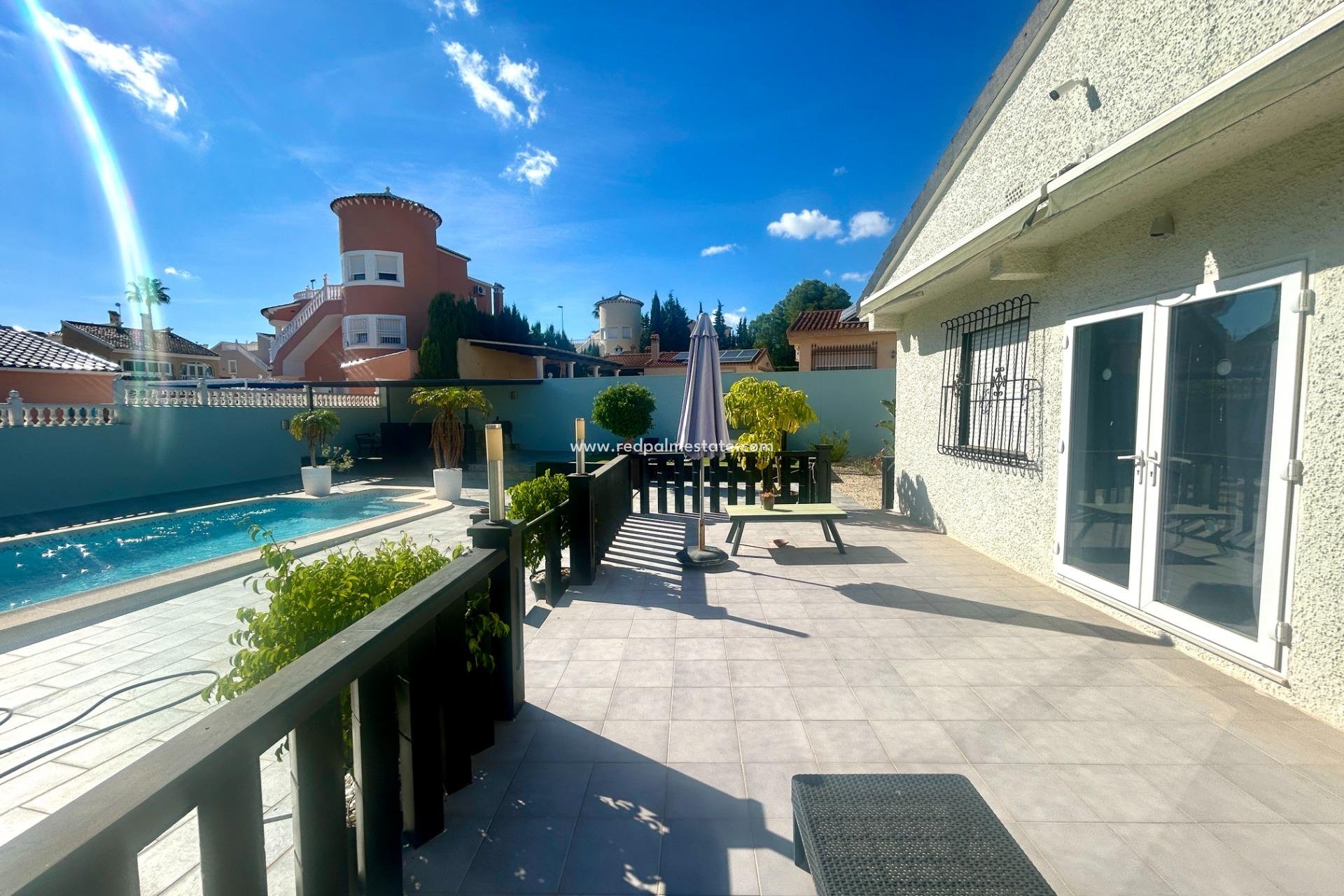 Reventa - Villa -
Pilar de la Horadada - Pinar de Campoverde
