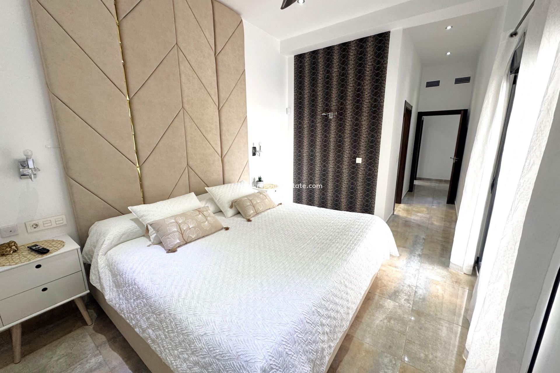 Reventa - Villa -
Pilar de la Horadada - Torre de la Horadada