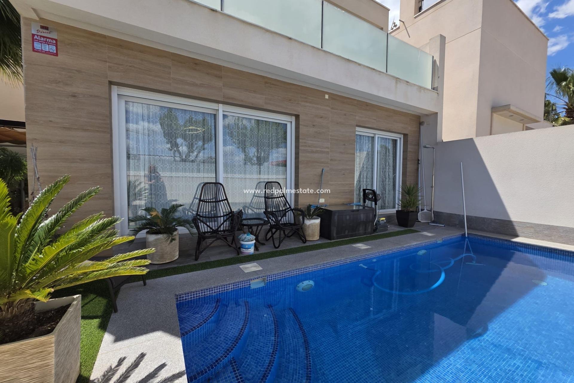 Reventa - Villa -
Pilar de la Horadada - Zona Pueblo