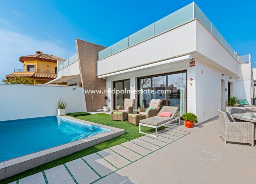 Reventa - Villa -
Pilar de la Horadada