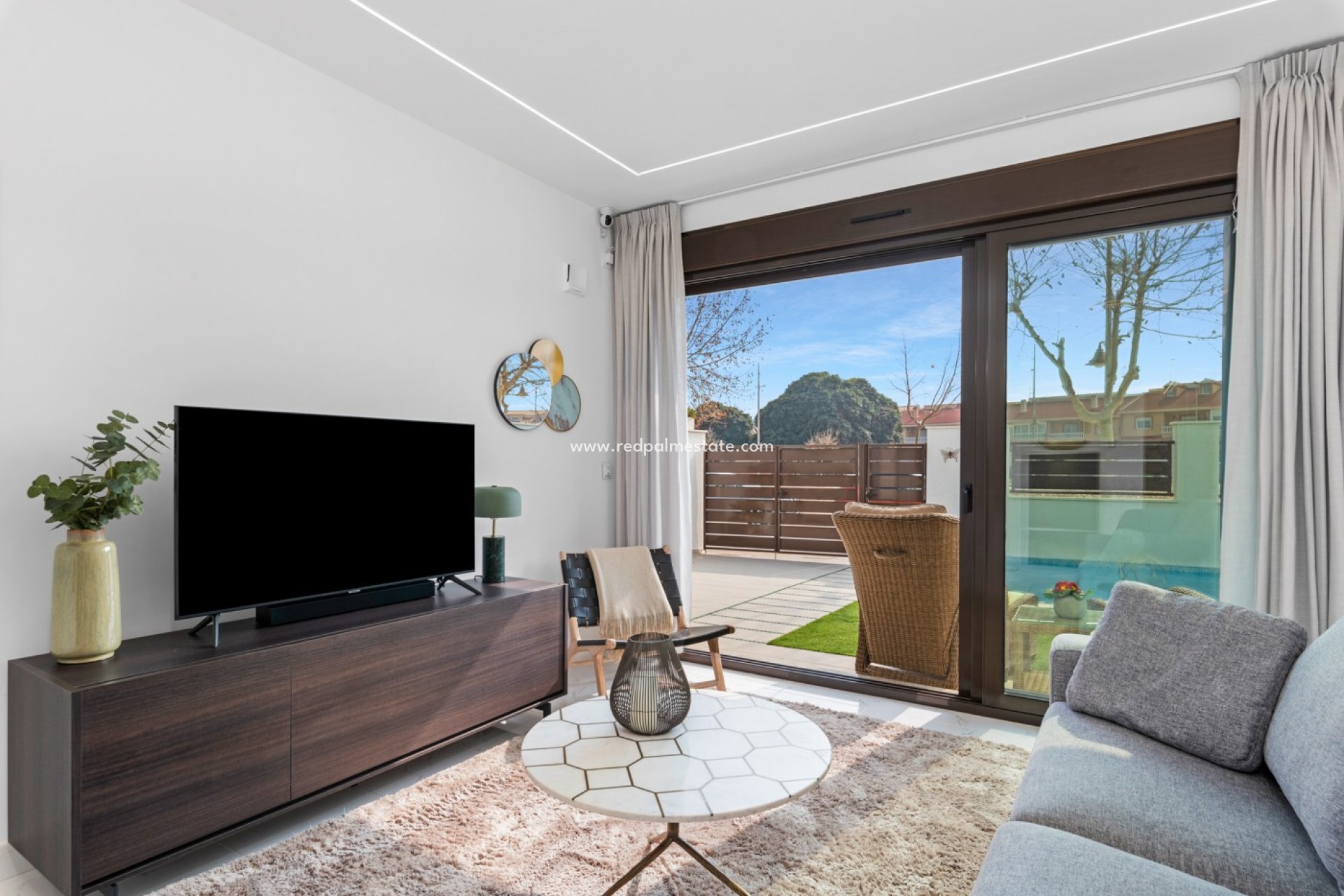 Reventa - Villa -
Pilar de la Horadada