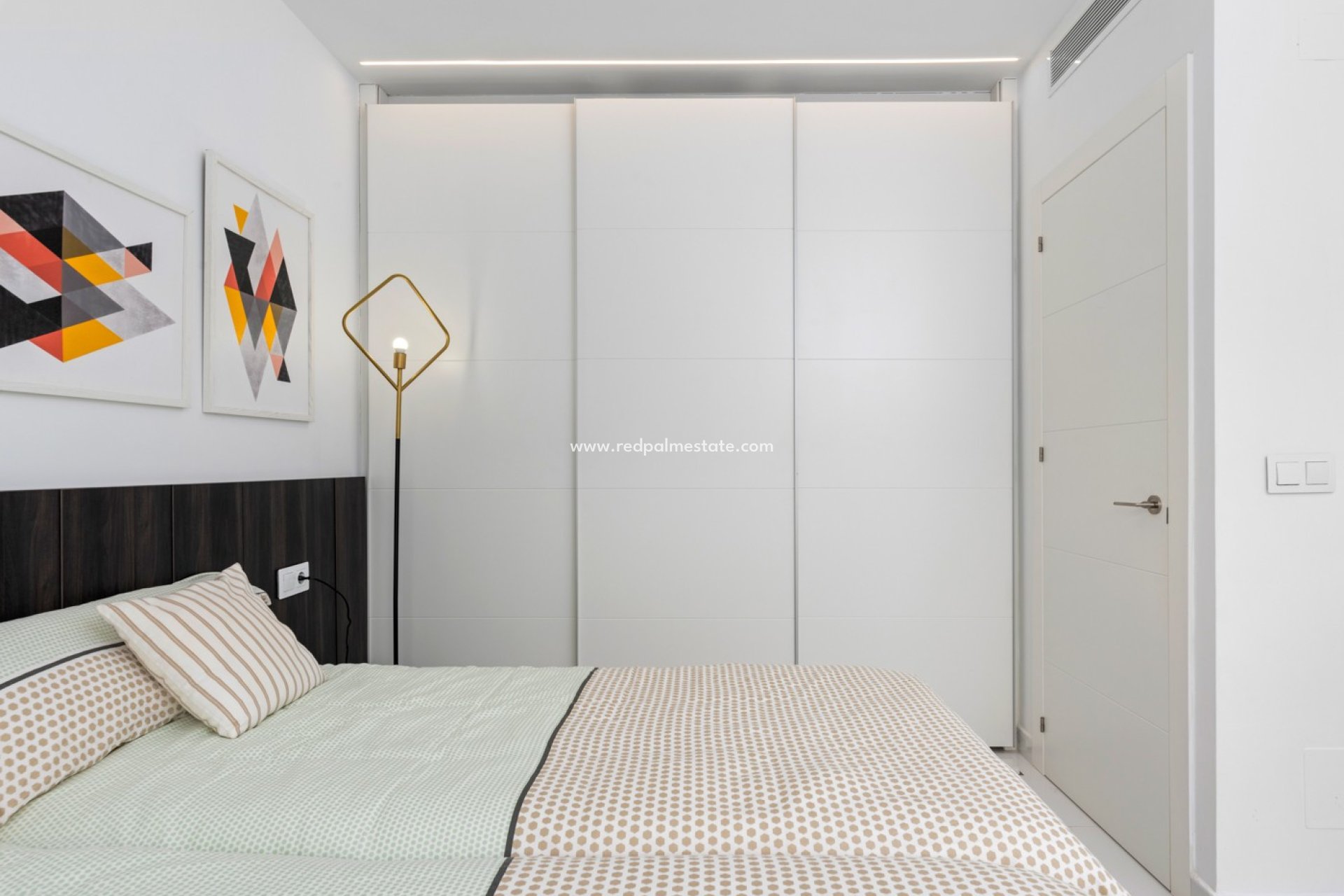 Reventa - Villa -
Pilar de la Horadada