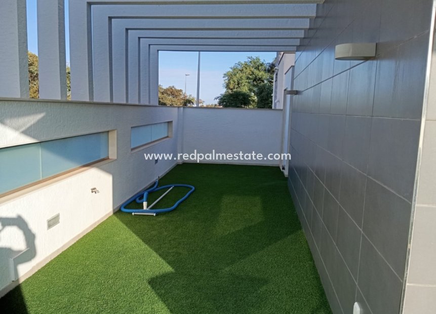 Reventa - Villa -
Pilar de la Horadada