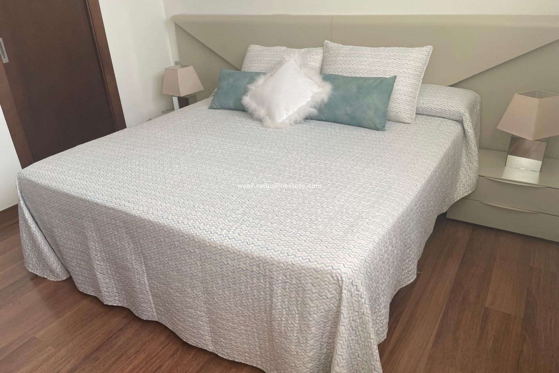 Reventa - Villa -
Pilar de la Horadada