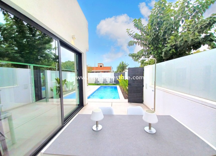 Reventa - Villa -
Pilar de la Horadada