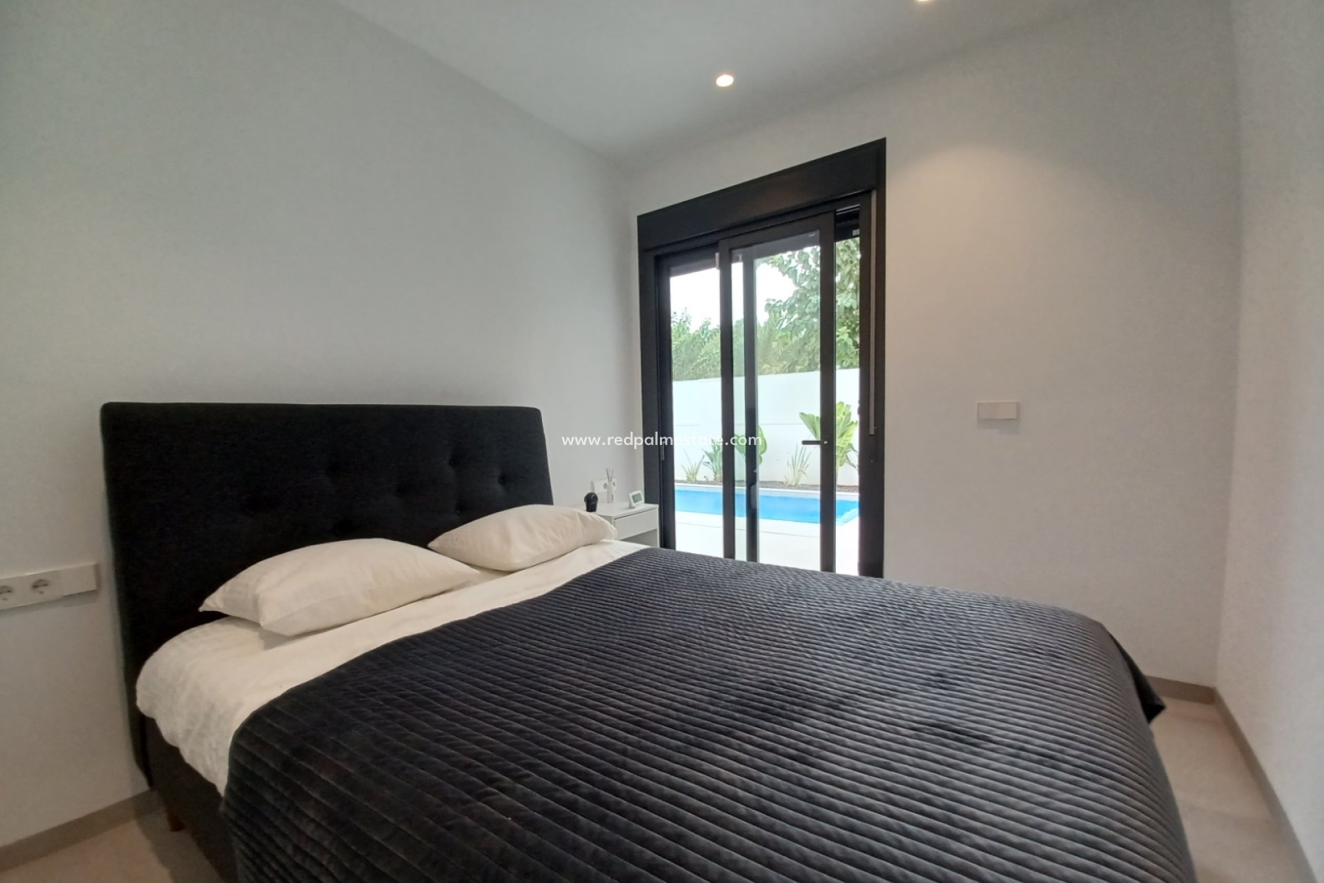 Reventa - Villa -
Pilar de la Horadada