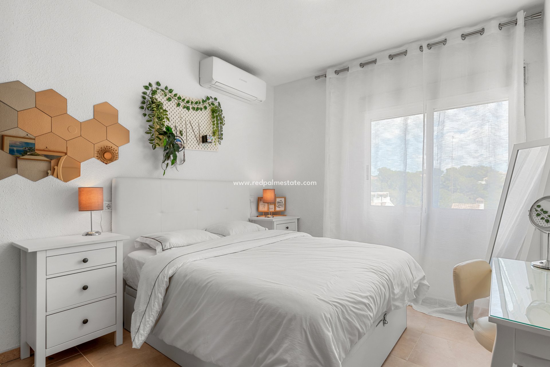 Reventa - Villa -
Pinar de Campoverde - Costa Blanca