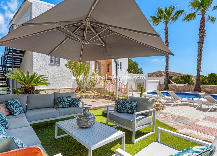 Reventa - Villa -
Pinar de Campoverde - Costa Blanca