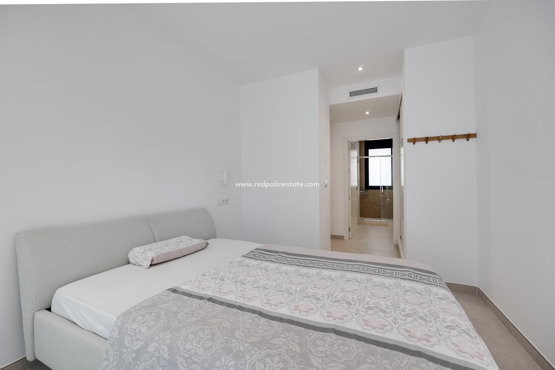 Reventa - Villa -
Pinar de Campoverde - Inland