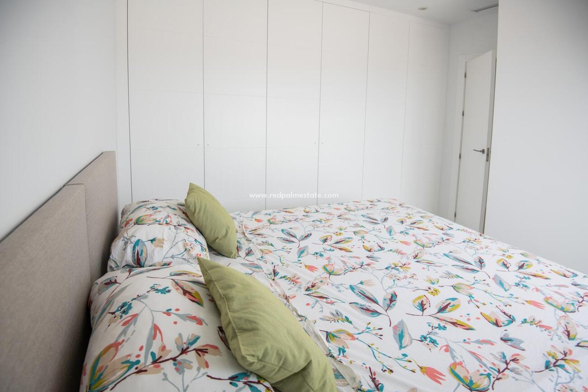 Reventa - Villa -
Pinar de Campoverde - LOS ROMEROS