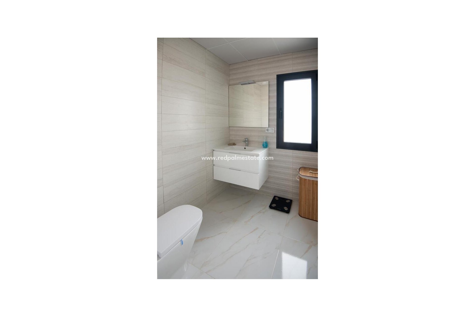 Reventa - Villa -
Pinar de Campoverde - LOS ROMEROS