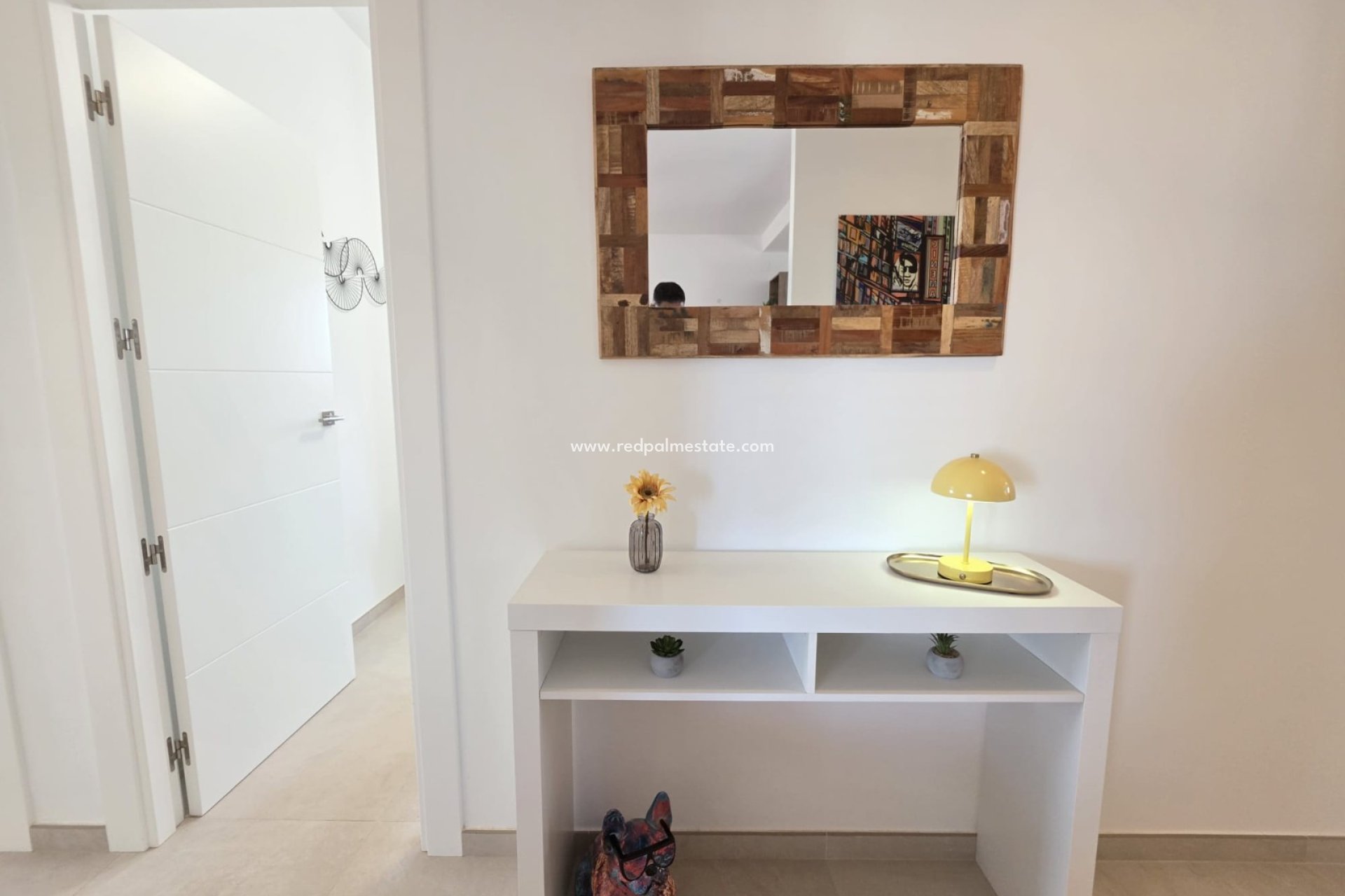 Reventa - Villa -
Pinoso - Inland