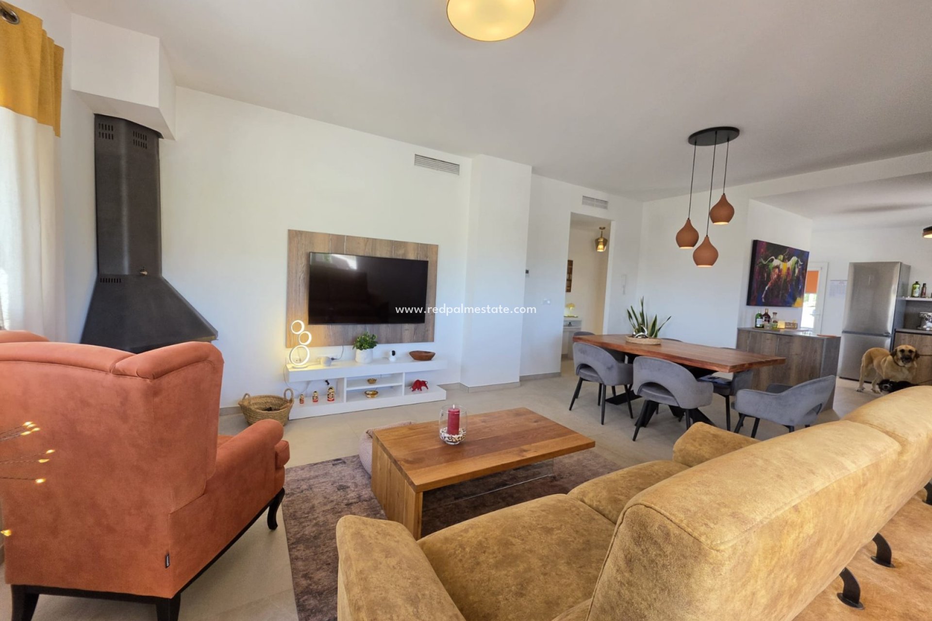 Reventa - Villa -
Pinoso - Inland